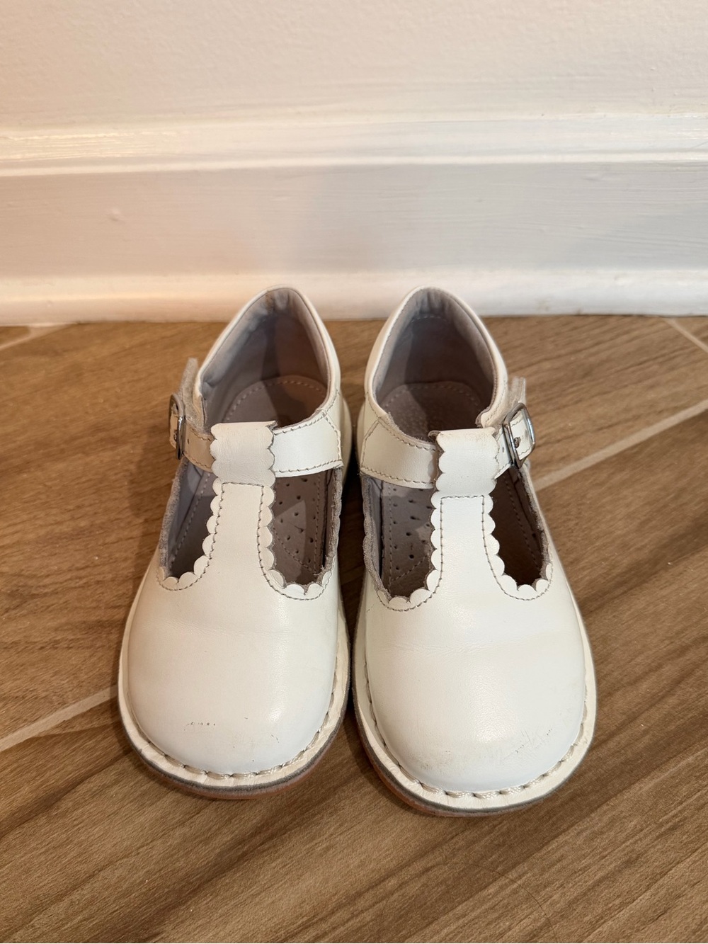 L’Amour White Selina Scalloped T-Strap Mary Jane’s